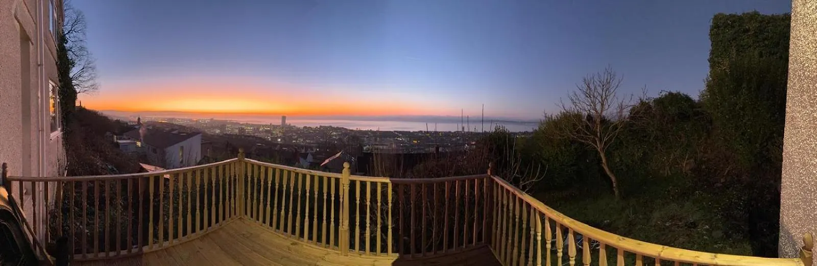 Gasthuis Elegant Room With Sea And Garden View In Swansea City Centre