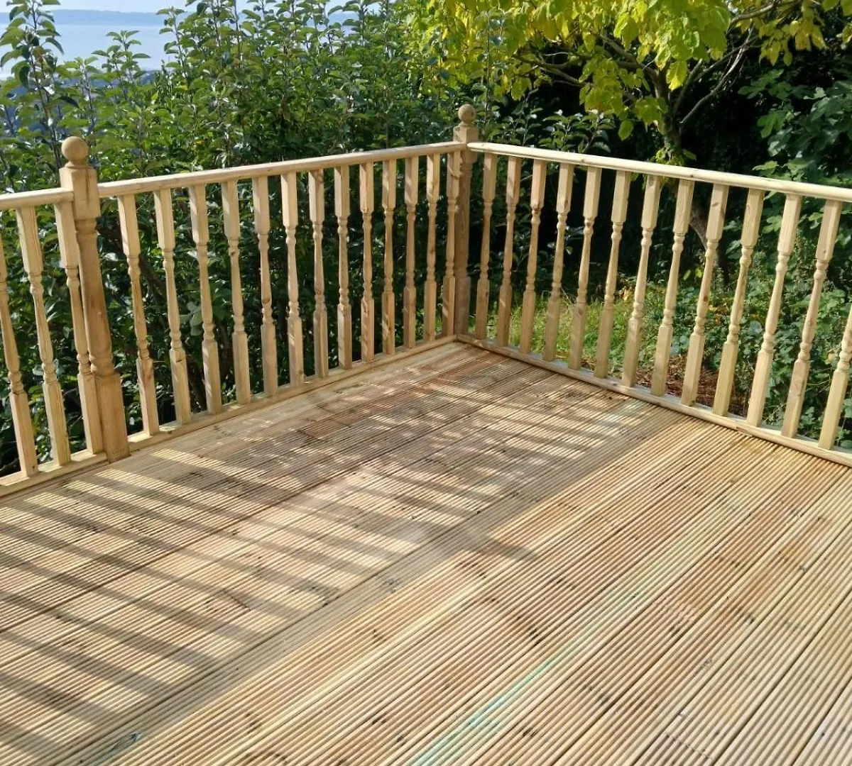Elegant Room With Sea And Garden View In Swansea City Centre